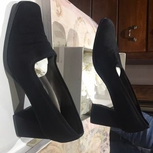 Black Villager dress heels